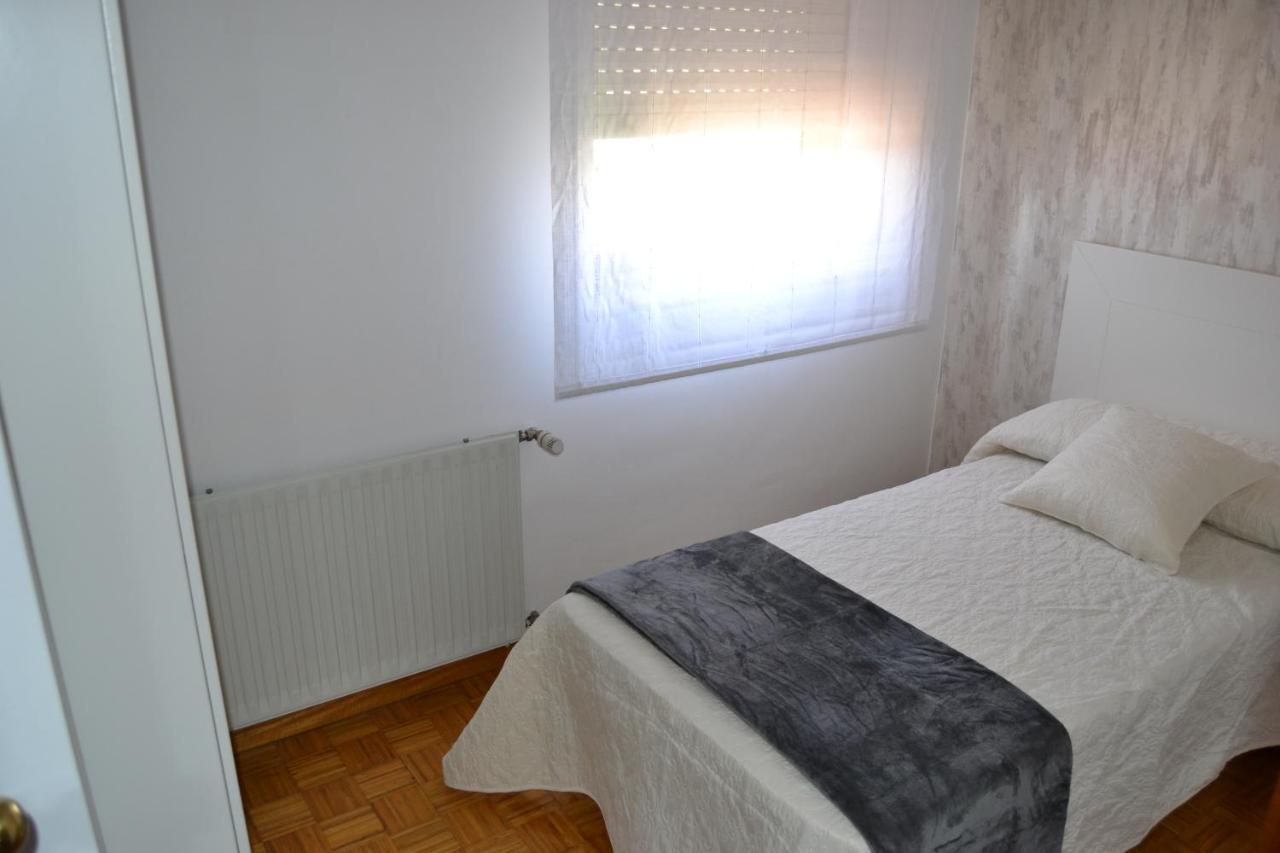 Inmoinsuas Train Station Apartman Sarria Kültér fotó